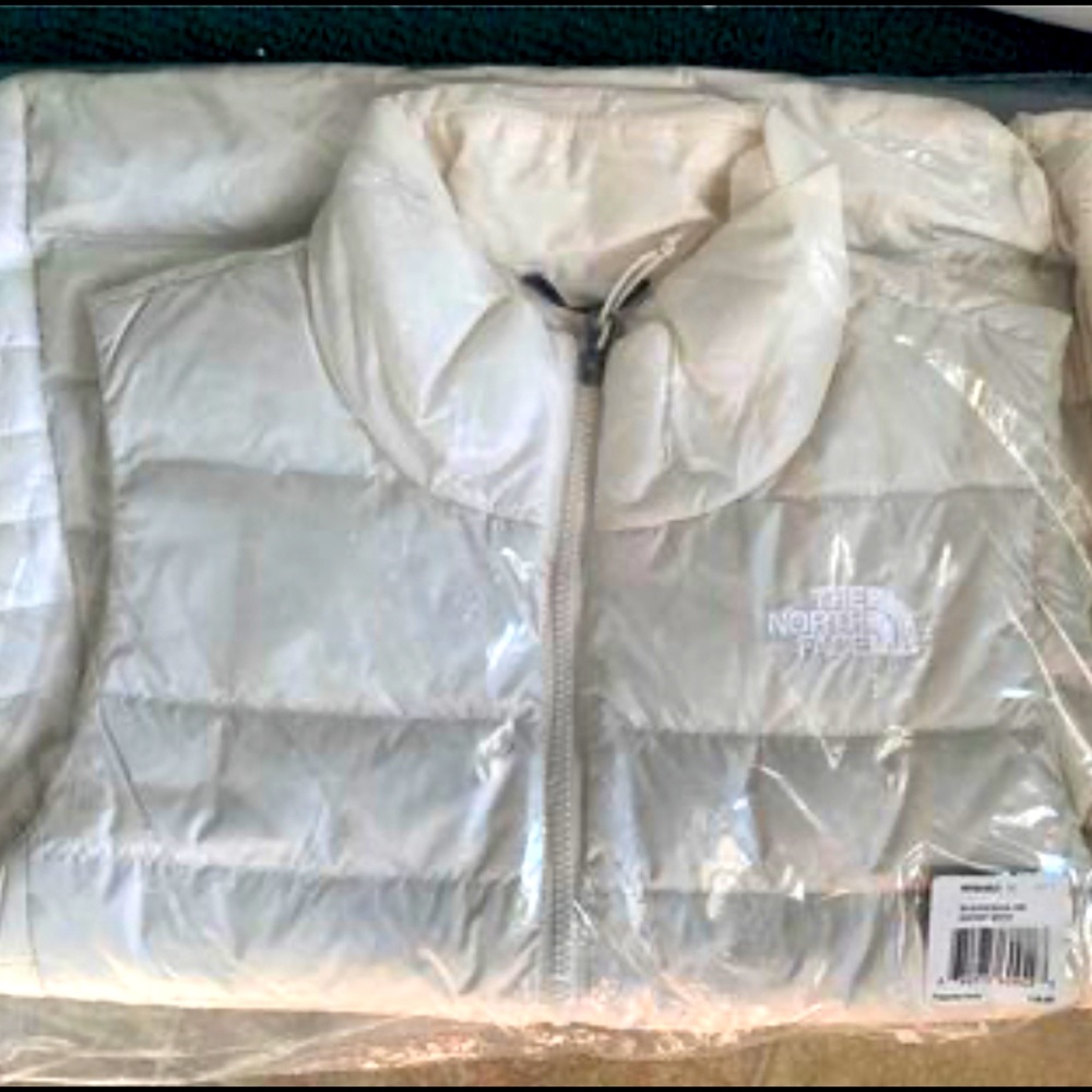 North Face women’s puffer vest